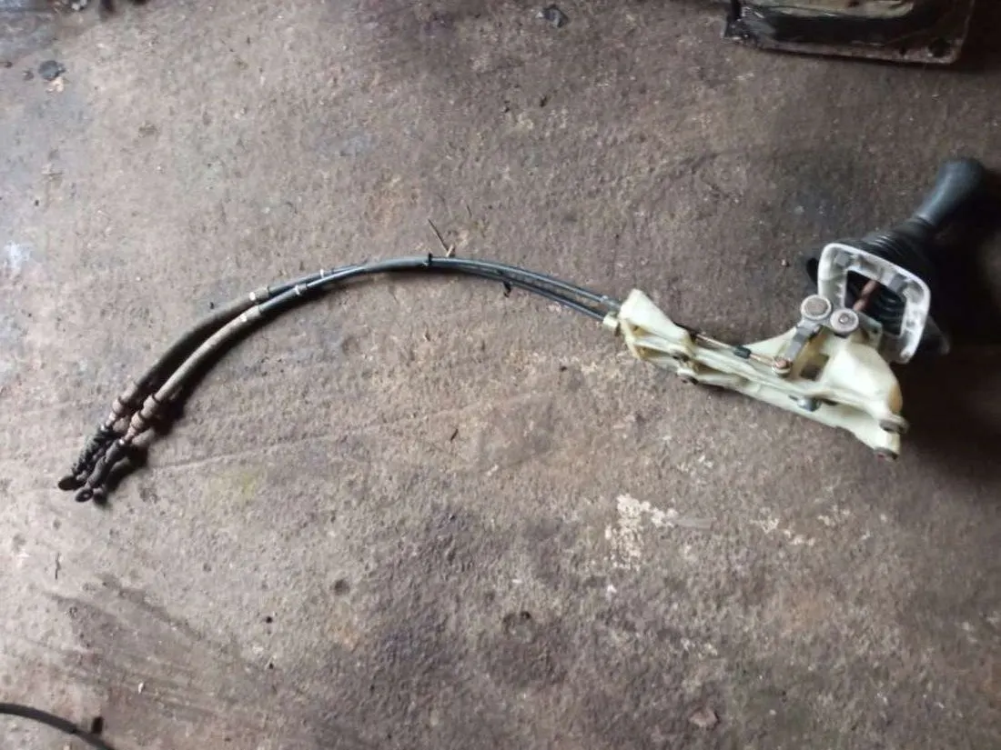 кулиса КПП Toyota Corolla E110