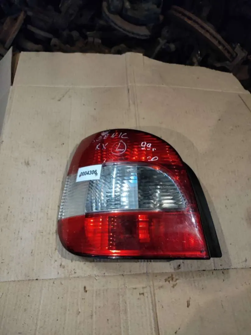 Фонарь задний левый Renault Scenic 1 поколение