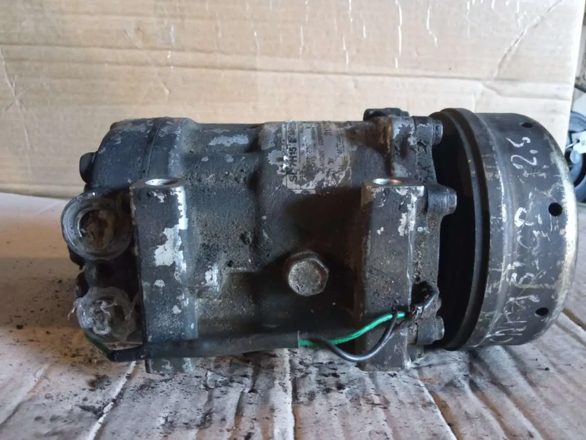 компрессор кондиционера SD7H15, 04677344c Chrysler Voyager 3 поколение Артикул IMP-260601-00029