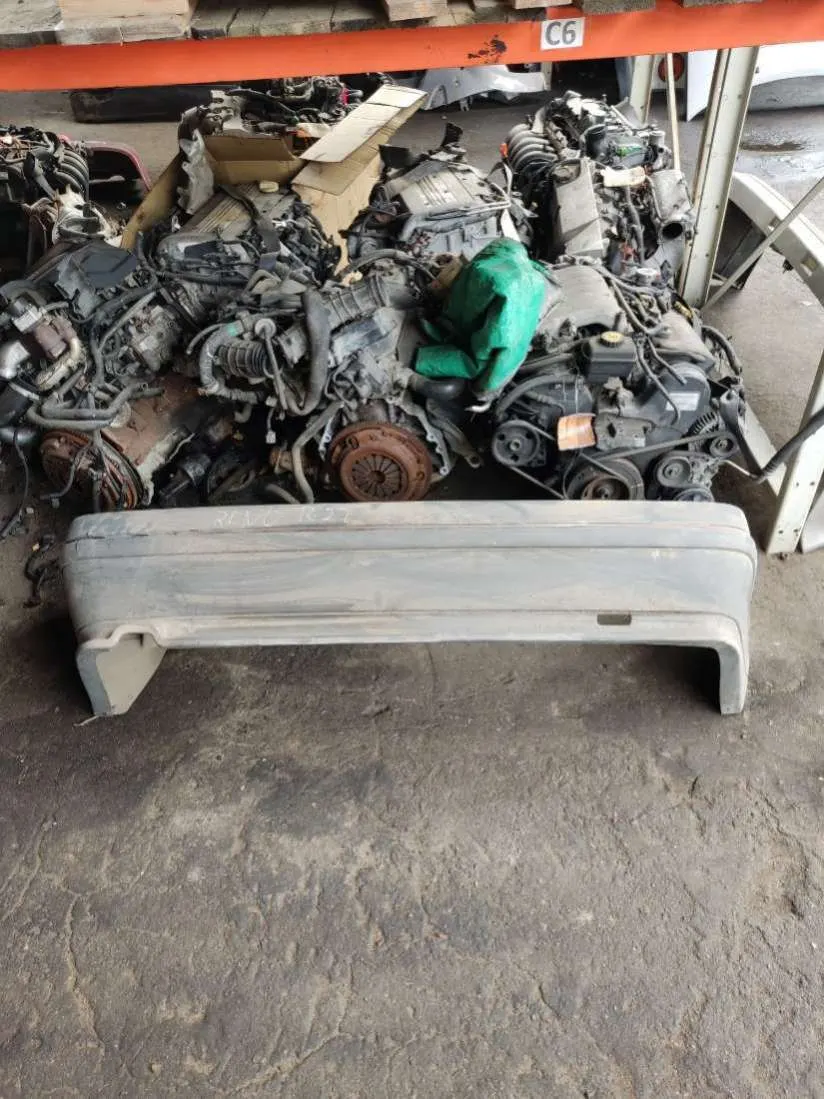 бампер задний Renault 19 1 поколение