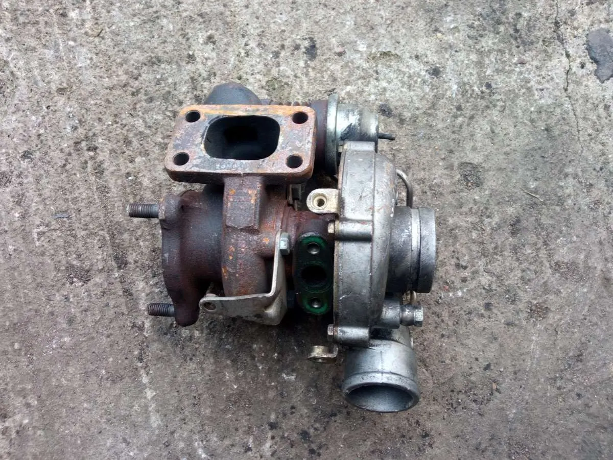 верхняя (малая) турбина Volvo S80 1 поколение Артикул IMP-260602-02390
