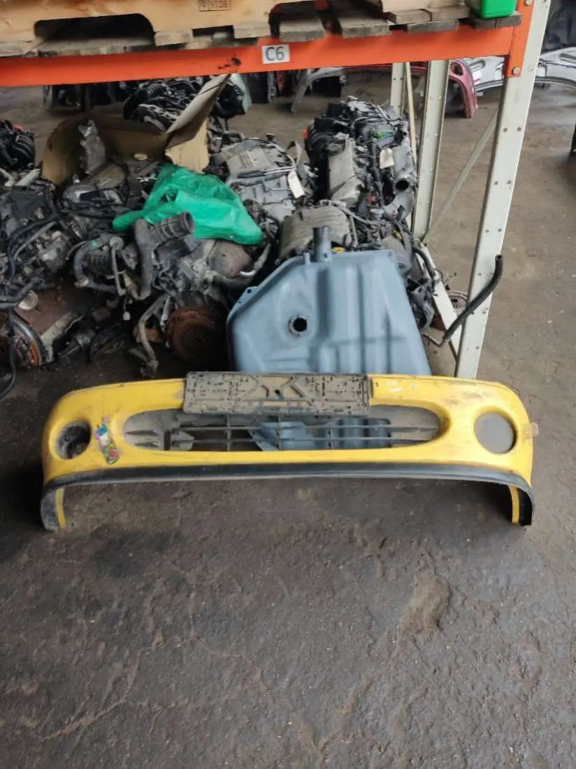 бампер передний Renault Megane 1 поколение