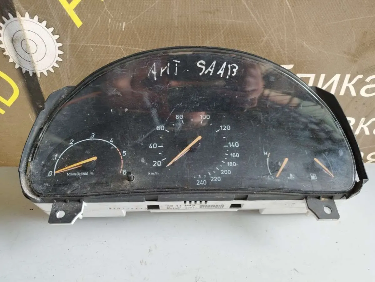 Щиток приборов (приборная панель) Saab 9-3 1 поколение