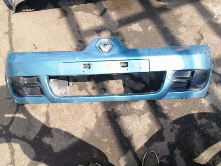 бампер передний Renault Clio 3 поколение