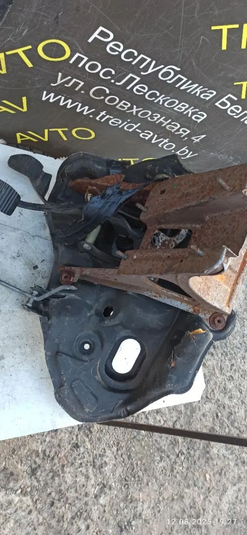 вакуумный усилитель тормозов Peugeot 306 1 поколение [рестайлинг] — фото 3