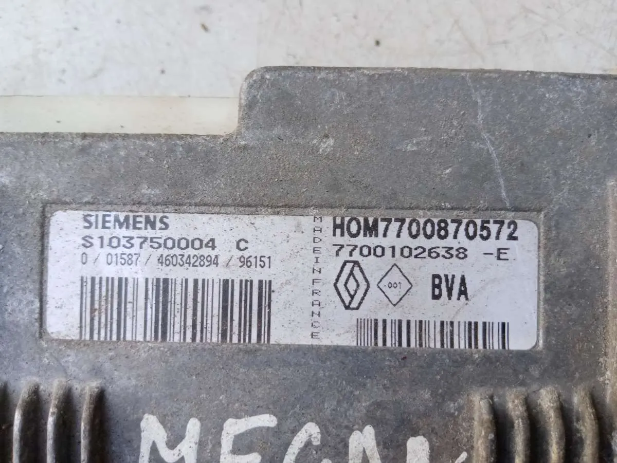 блок управления двигателем Renault Megane 1 поколение S103750004c — фото 2