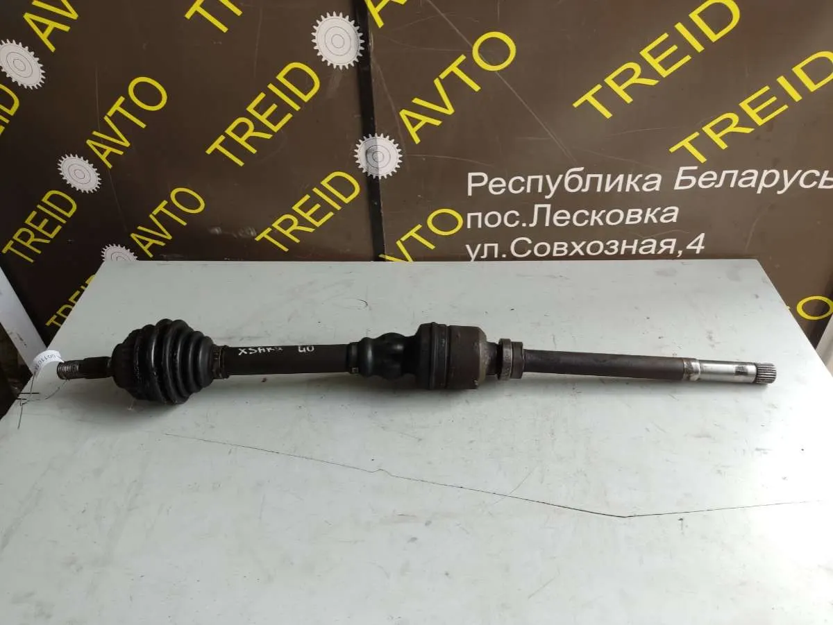 Полуось передняя правая (приводной вал, ШРУС) Citroen Xsara 1 поколение