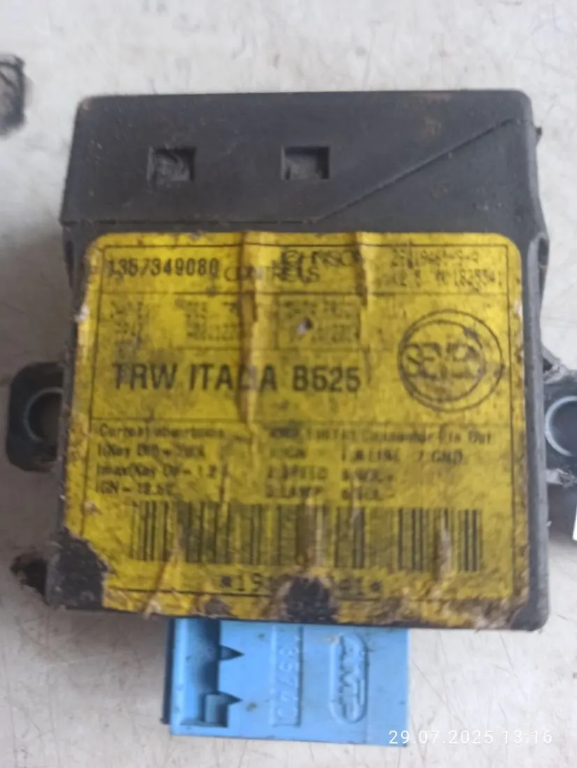 блок управления электроусилителя руля Citroen Jumper 1357349080