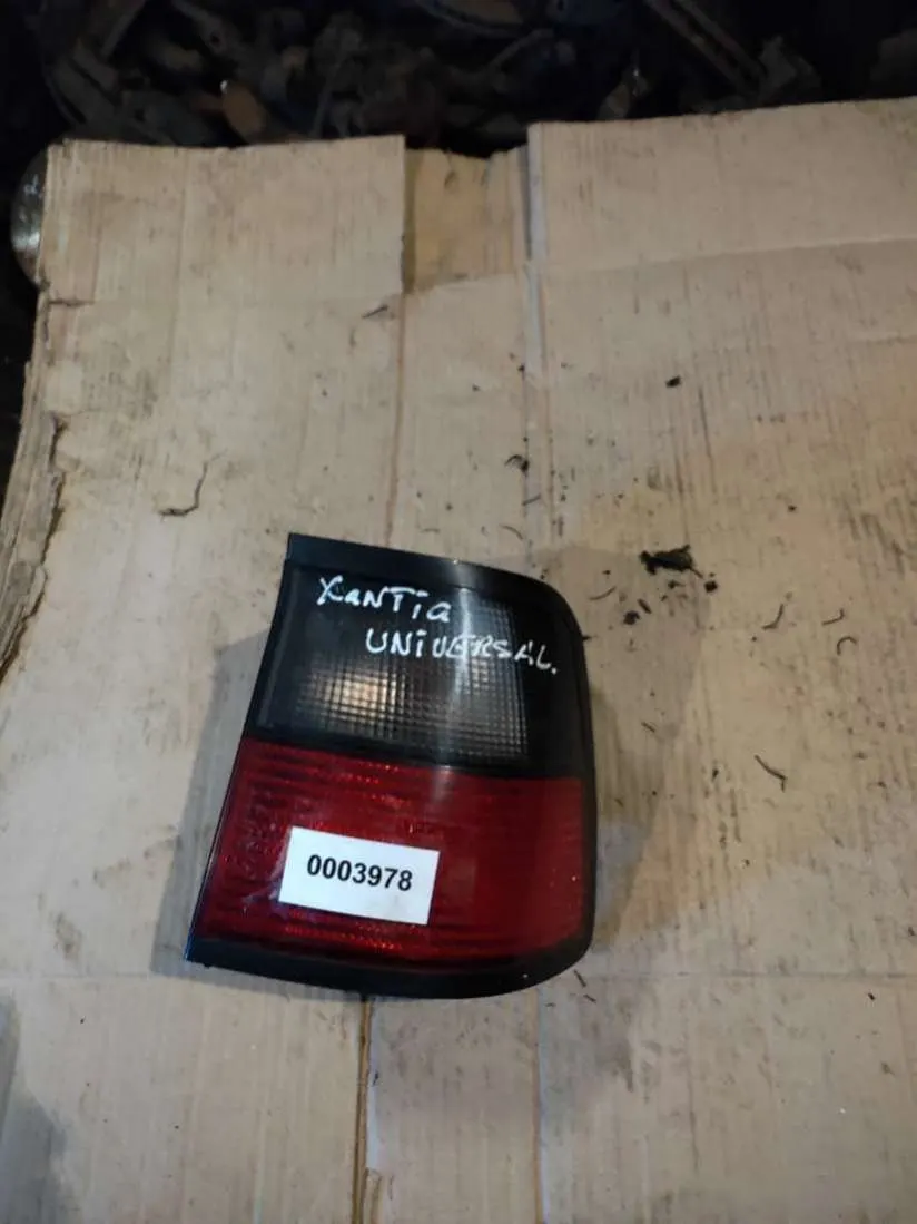 Фонарь задний правый Citroen Xantia 1 поколение