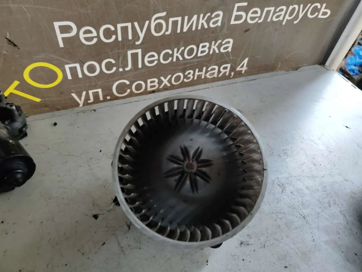 моторчик печки Mitsubishi Space Wagon 3 поколение