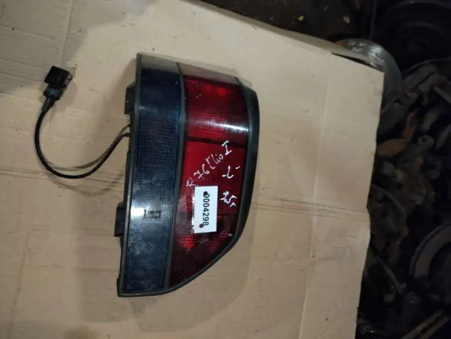 Фонарь задний левый Renault Clio 1 поколение