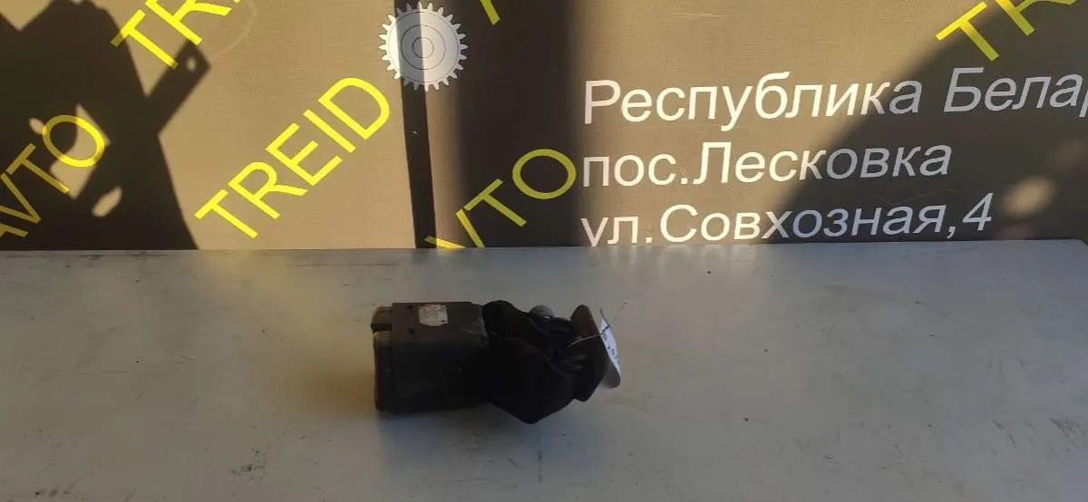 замок ремня безопасности Renault Laguna 1 поколение