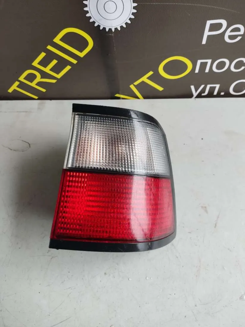 Фонарь задний правый Citroen Xantia 1 поколение