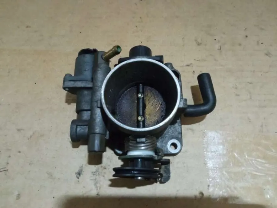 дроссельная заслонка Alfa Romeo 146 930 60604499