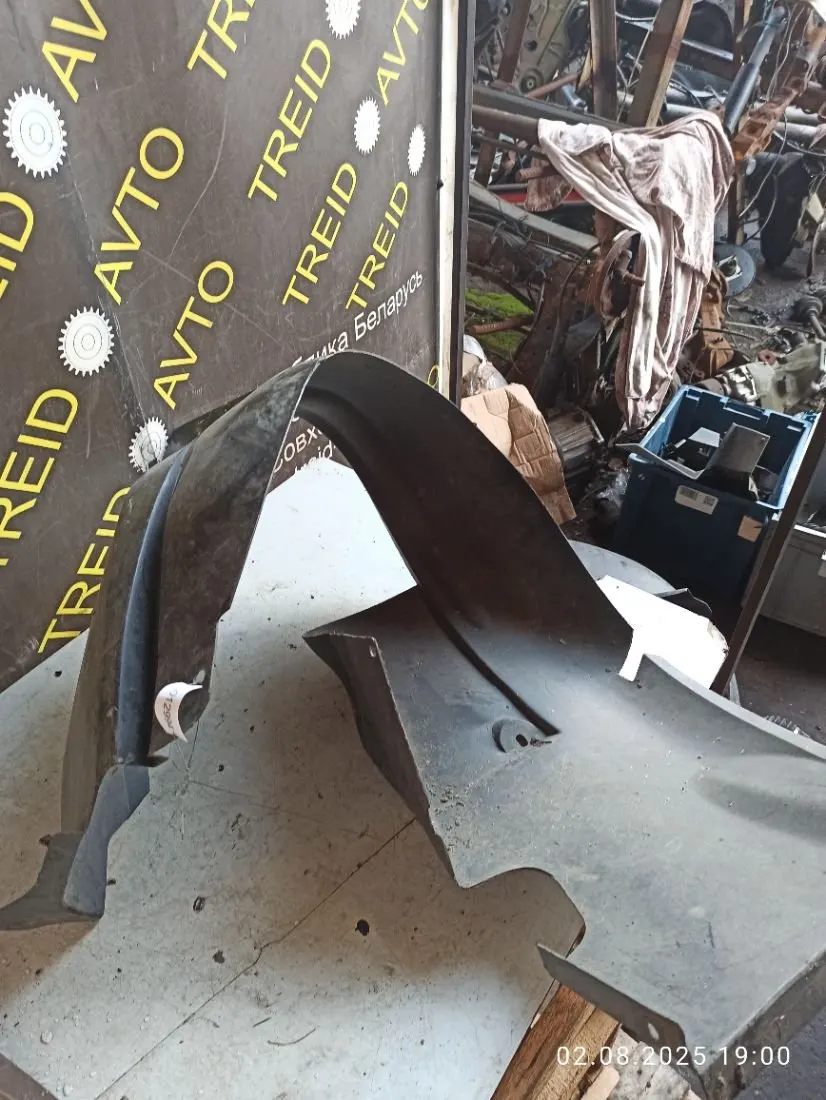 Защита арок передняя правая (подкрылок) Citroen Xsara 1 поколение [рестайлинг] 9622097280