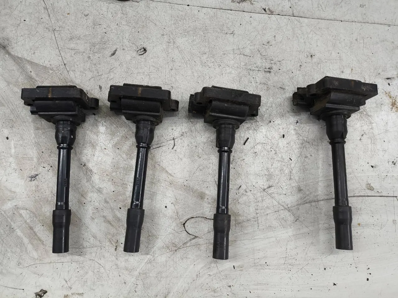 Катушка зажигания с коммутатором Mitsubishi Carisma 1 поколение [рестайлинг] FK0138