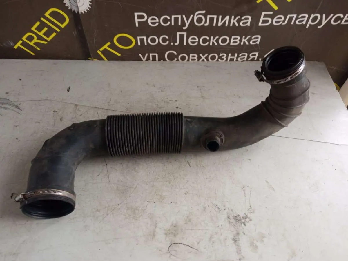 патрубок воздушного фильтра Mercedes-Benz Sprinter 9065281724
