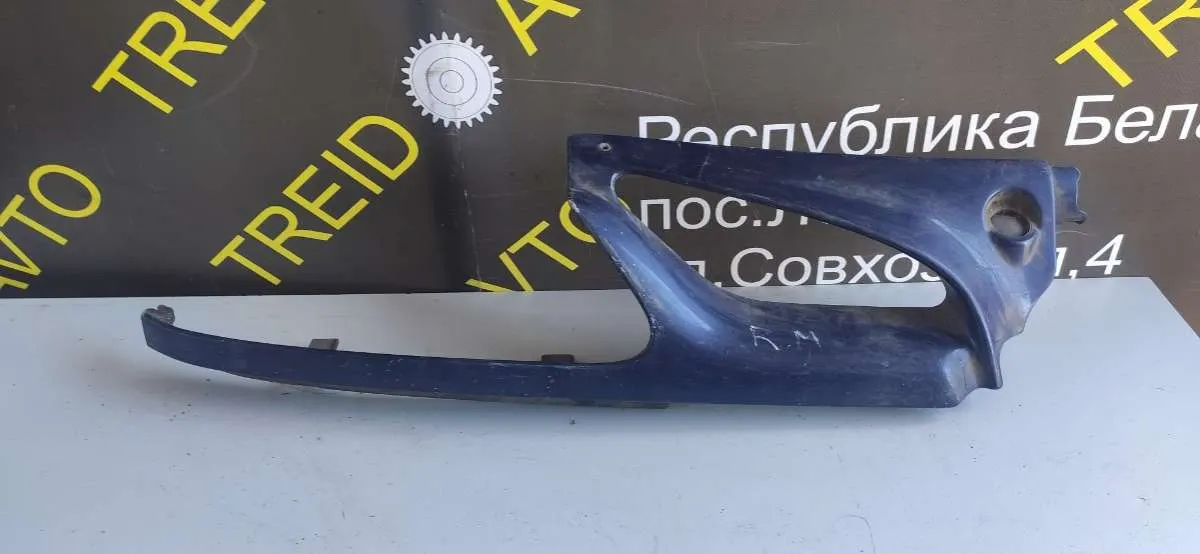решетка радиатора Renault Megane 1 поколение