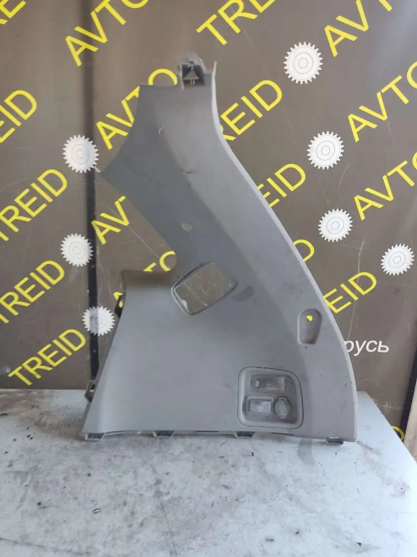 Консоль салона (кулисная часть) Toyota Sienna 3 поколение
