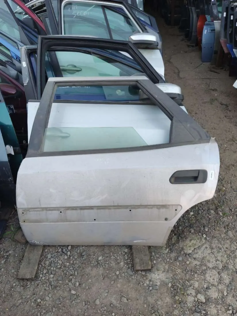 Дверь задняя левая Citroen Xantia 1 поколение