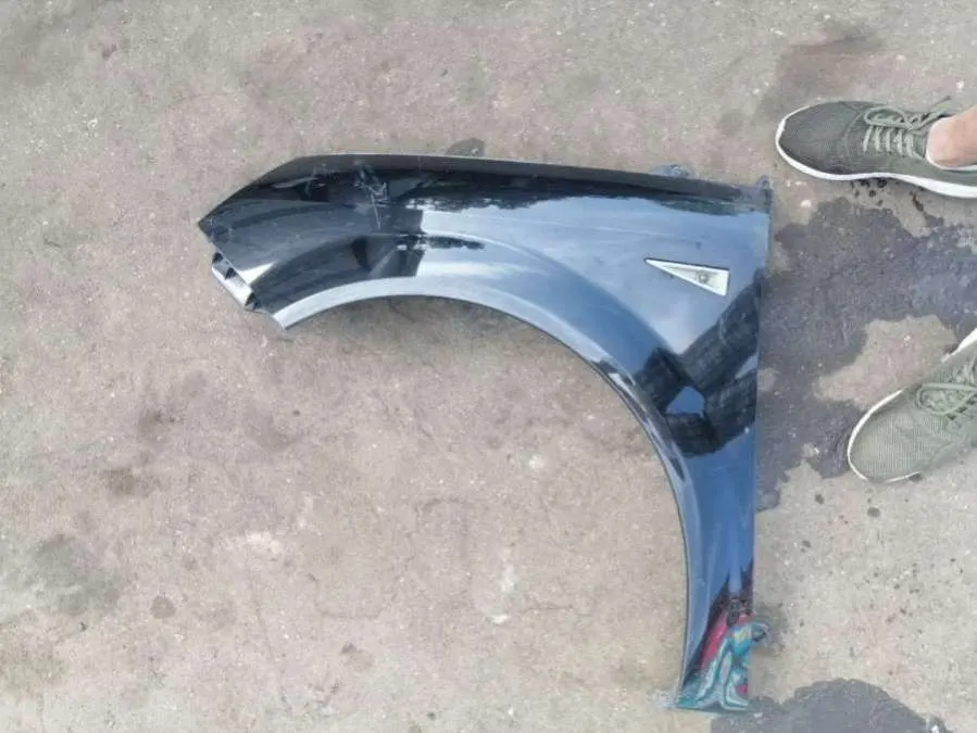 Крыло переднее левое Renault Scenic 2 поколение
