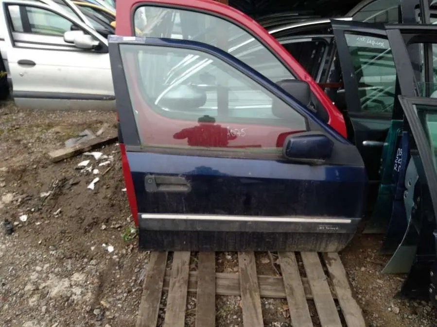 Дверь передняя правая Citroen Xantia 1 поколение