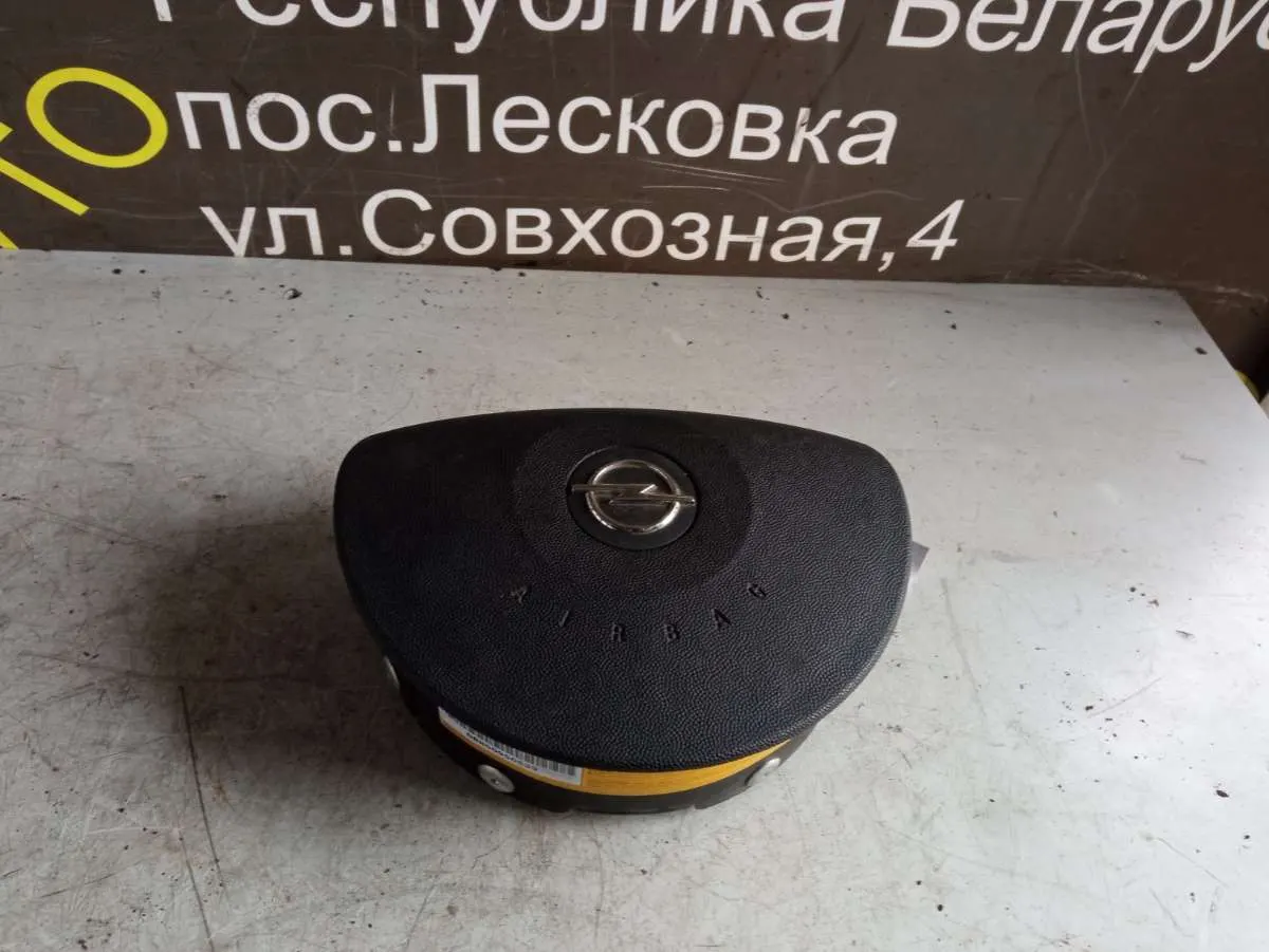 подушка безопасности водителя Opel Combo C