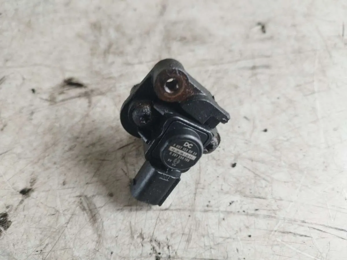 датчик давления наддува Mercedes-Benz Sprinter A0071530028