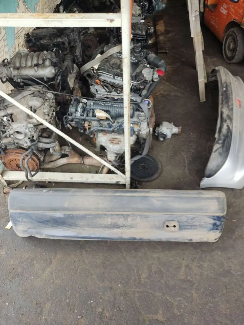 бампер задний Citroen Saxo 1 поколение