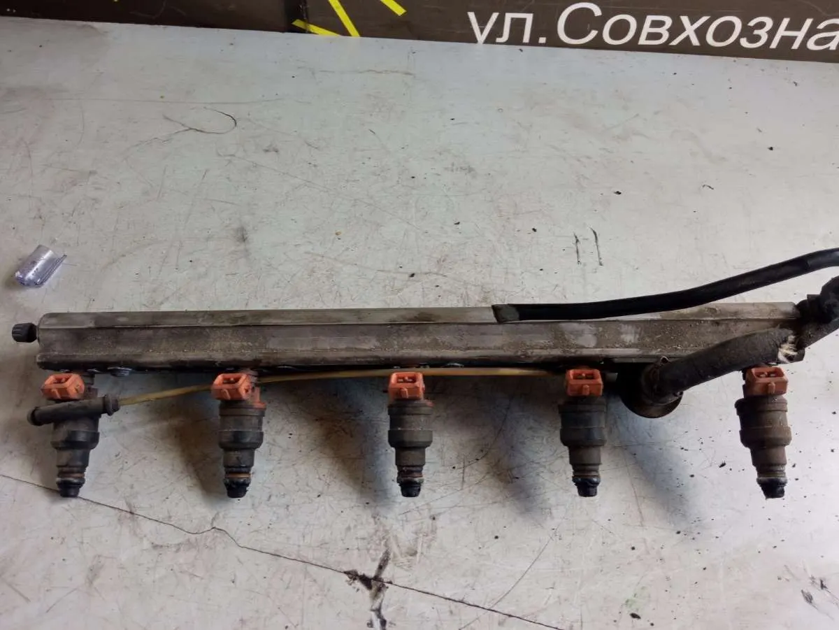 Форсунка бензиновая Volvo S70 1 поколение 0280150785