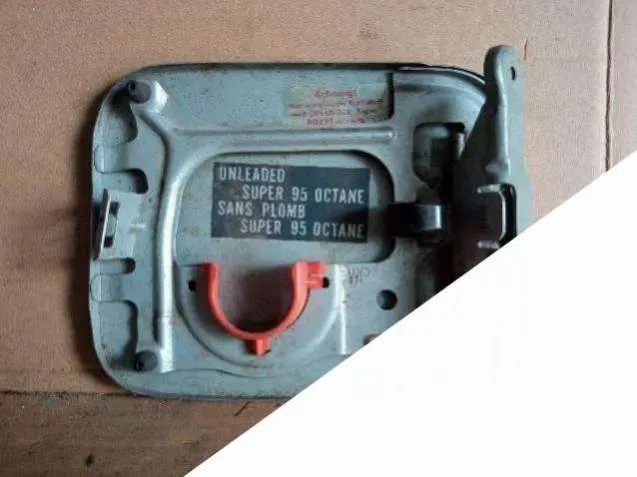 лючок топливного бака Nissan Primera 2 поколение Артикул IMP-260602-03217