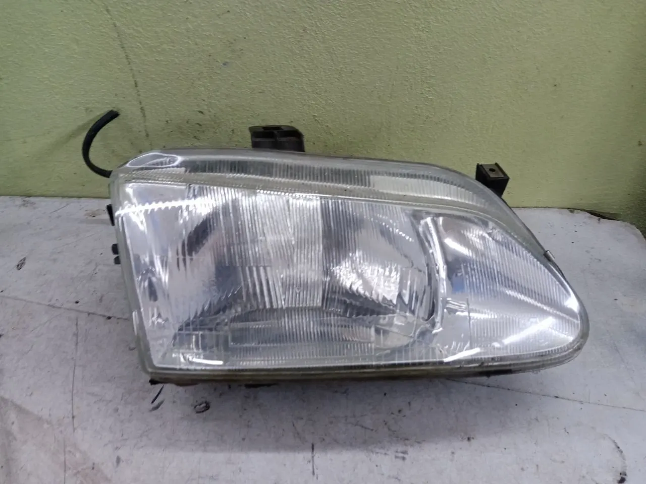 Фара передняя правая Renault Scenic 1 поколение