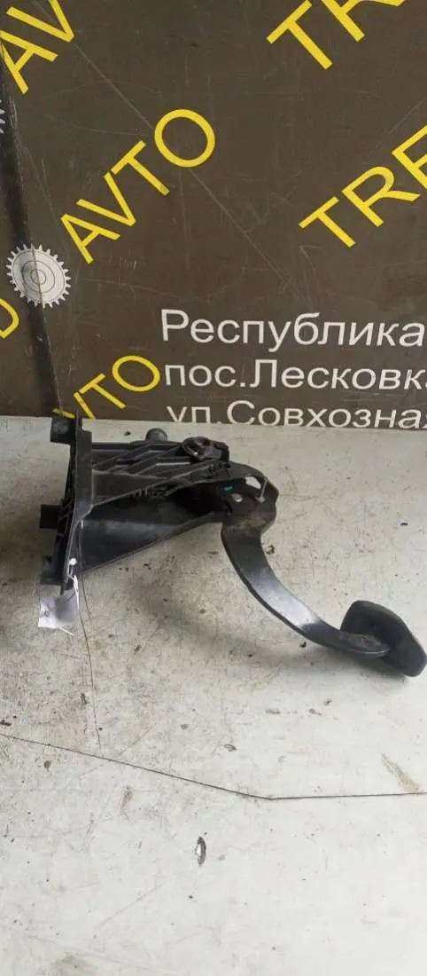 педаль сцепления Renault Vel Satis 1 поколение
