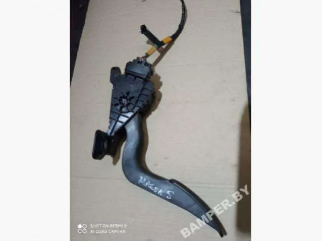 педаль газа Mazda 5 1 поколение