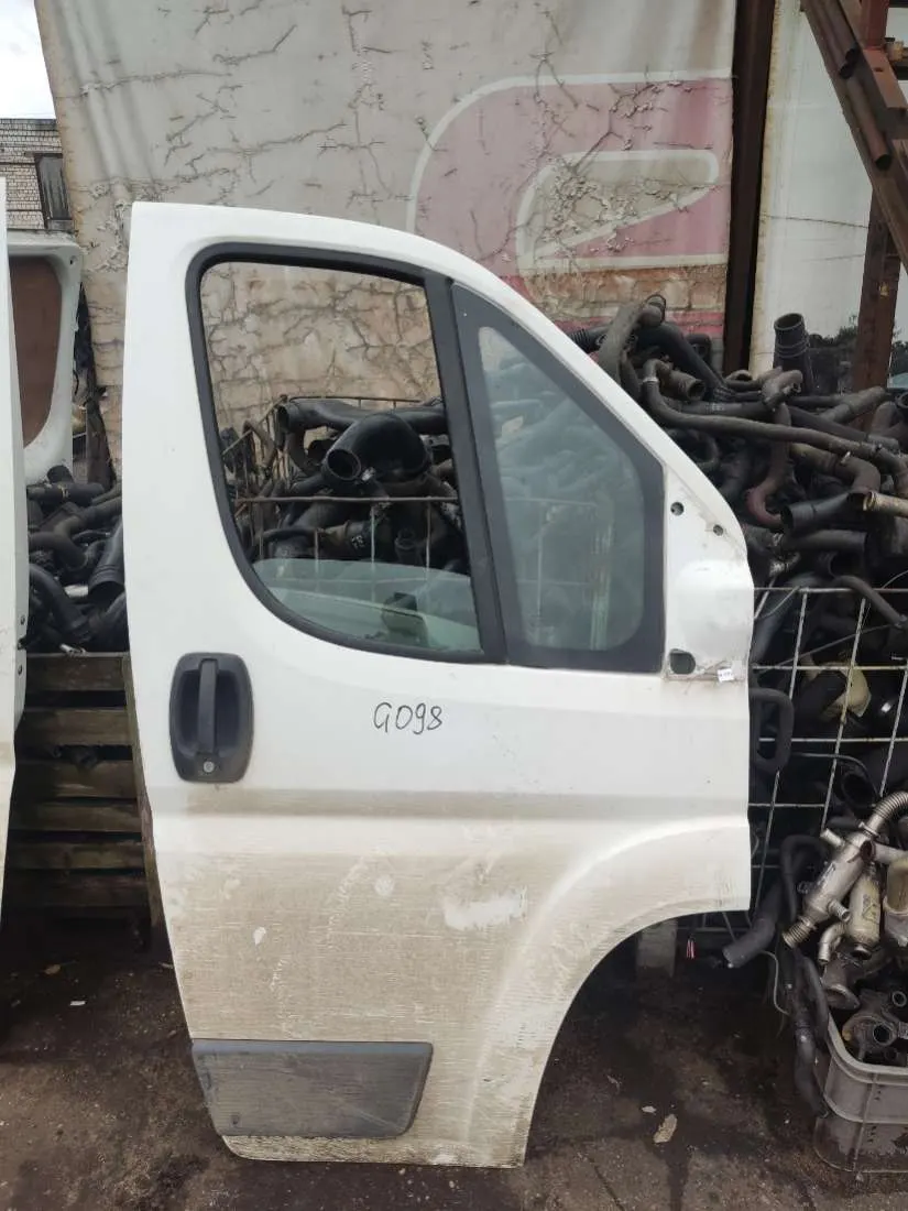 Дверь передняя правая Peugeot Boxer