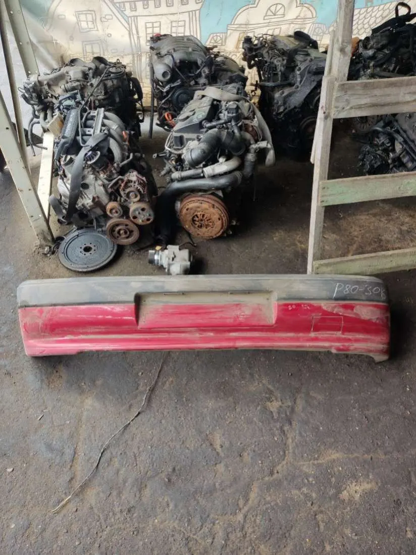 бампер задний Peugeot 306 1 поколение