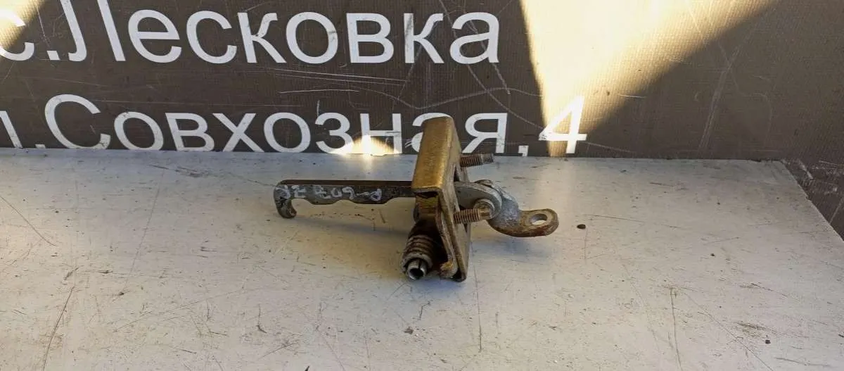 Ограничитель открывания двери задней Peugeot 607 1 поколение