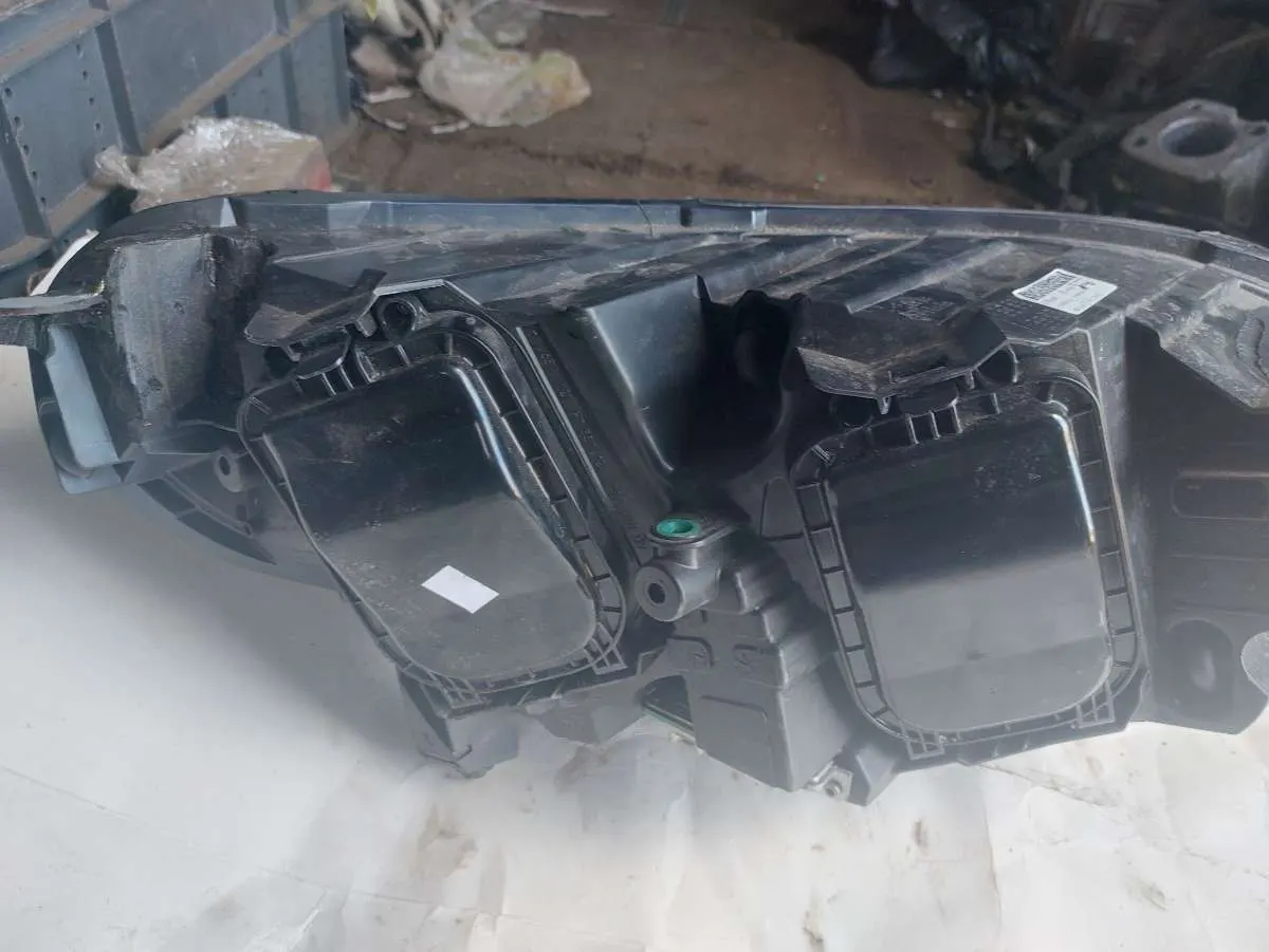 Фара передняя левая Citroen SpaceTourer 1 поколение 1614326280-00