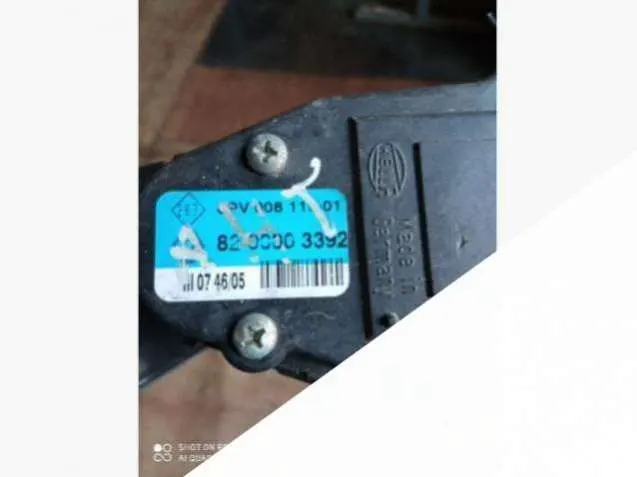 педаль газа Renault Laguna 2 поколение