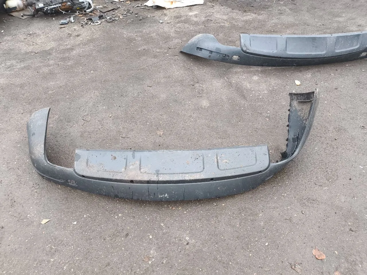 Накладка (юбка) заднего бампера Volkswagen Touareg 1 поколение 7L6807521P