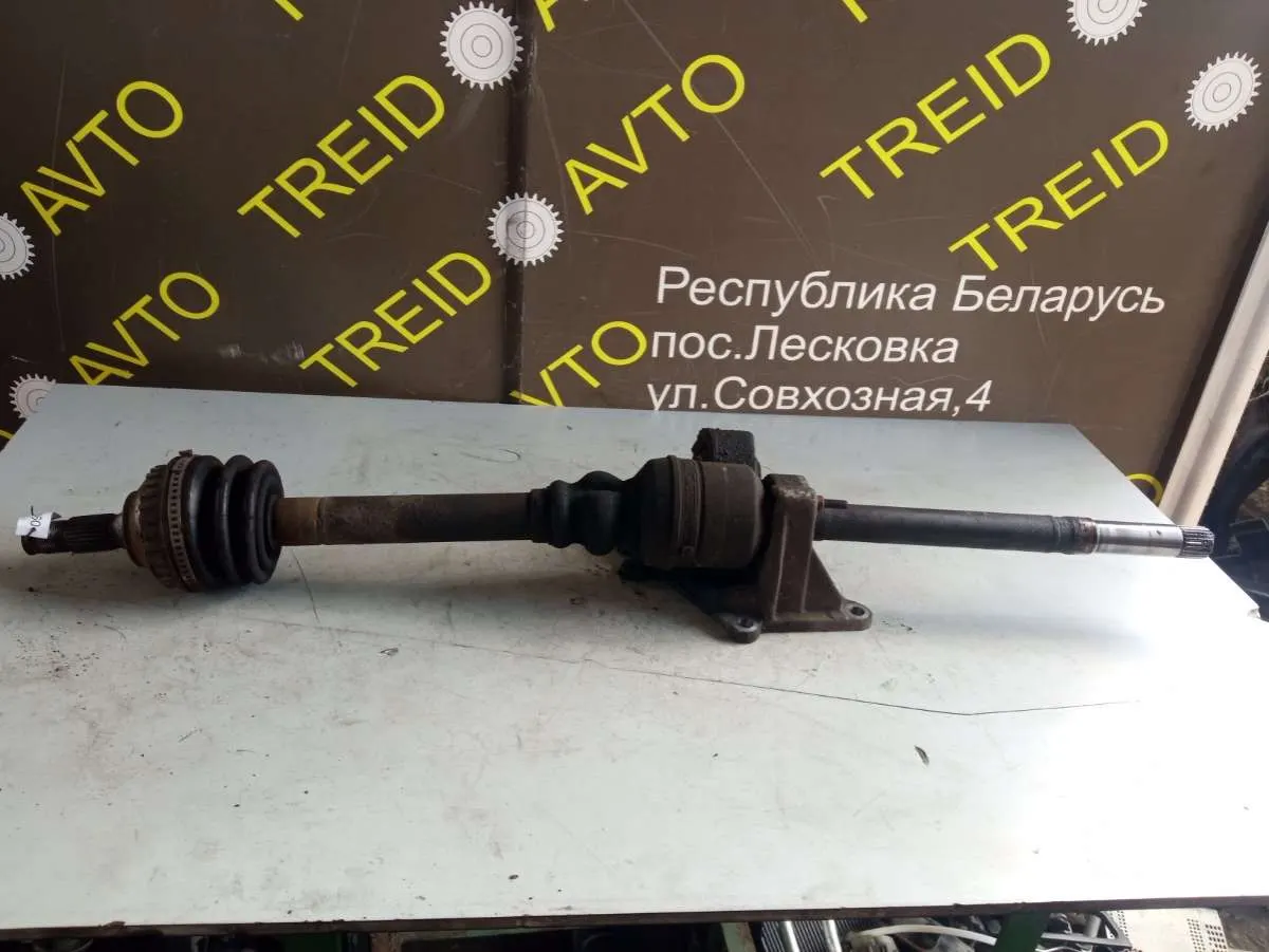 Полуось передняя правая (приводной вал, ШРУС) Citroen Xsara 1 поколение
