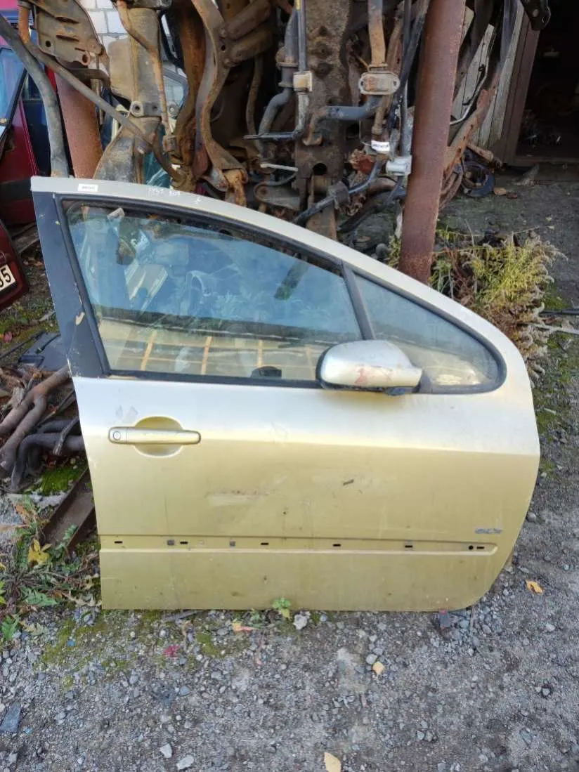 Дверь передняя правая Peugeot 307 1 поколение