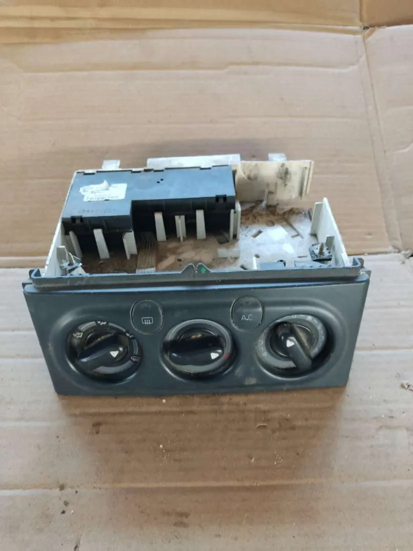 блок управления печки/климат-контроля Renault Laguna 1 поколение