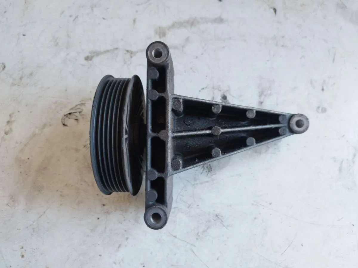 Ролик обводной ГРМ Mercedes-Benz Sprinter A6112341039