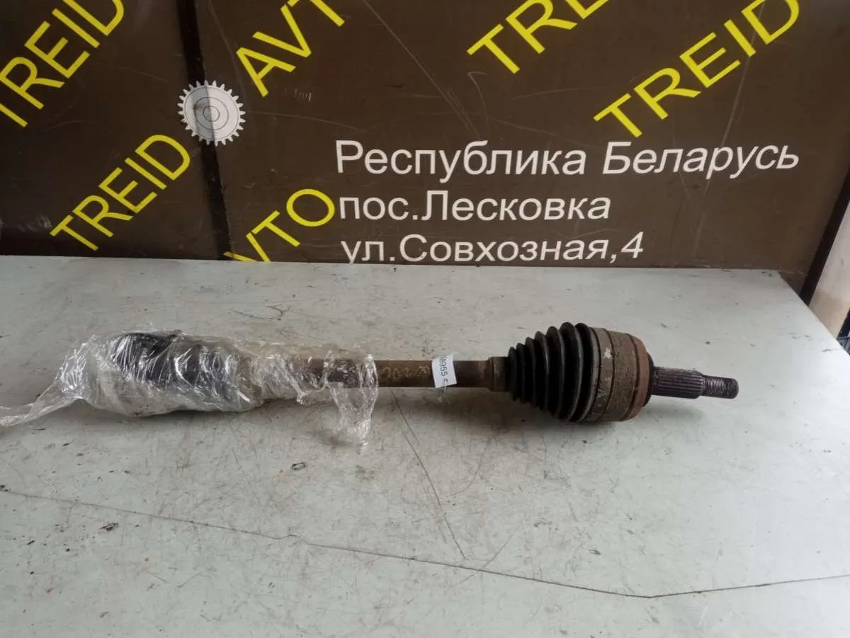 Полуось передняя левая (приводной вал, ШРУС) Renault Scenic 3 поколение