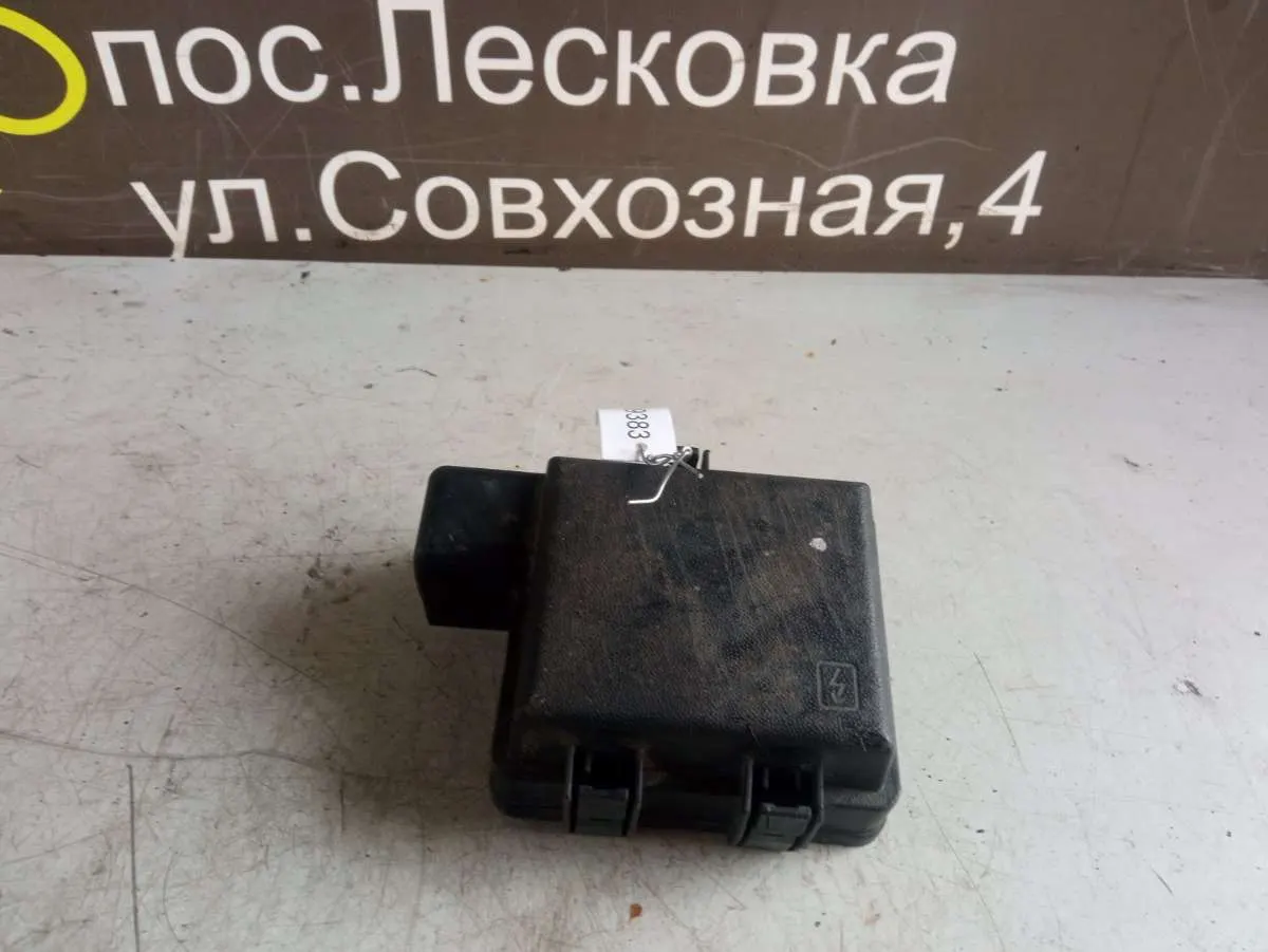 крышка блока предохранителей Renault Scenic 3 поколение