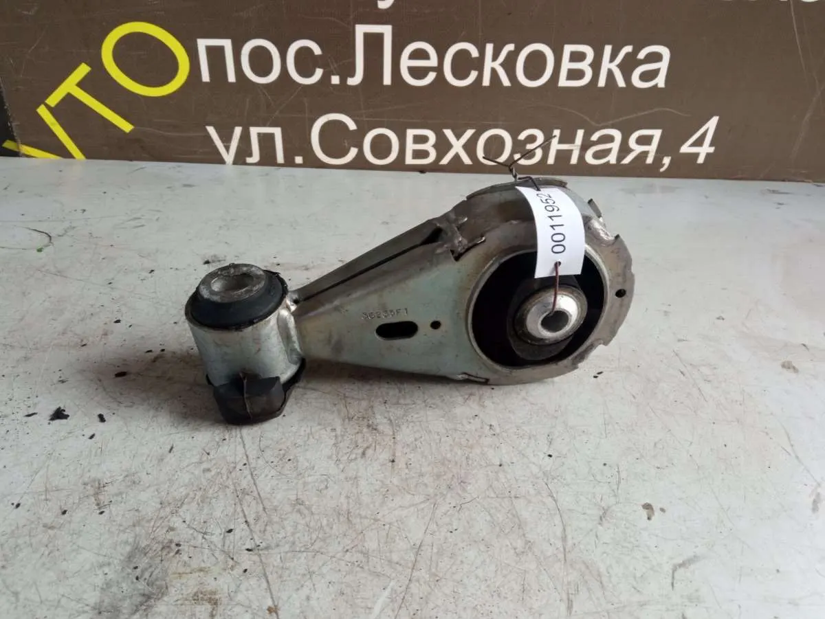 Подушка двигателя Renault Scenic 3 поколение