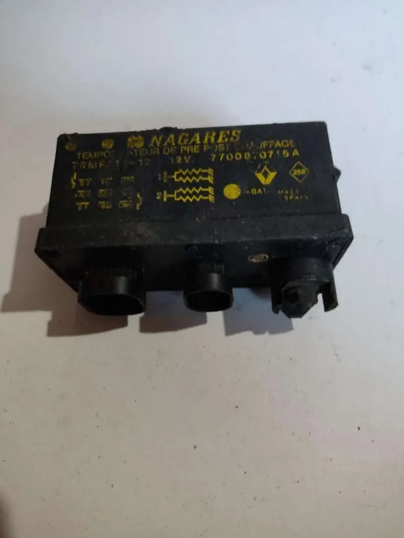 реле накала свечей Renault Espace 3 поколение 7700870715A