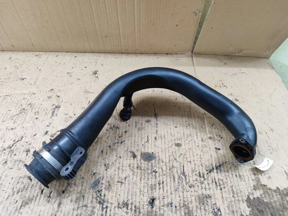Патрубок турбины Renault Megane 3 поколение 8200645723