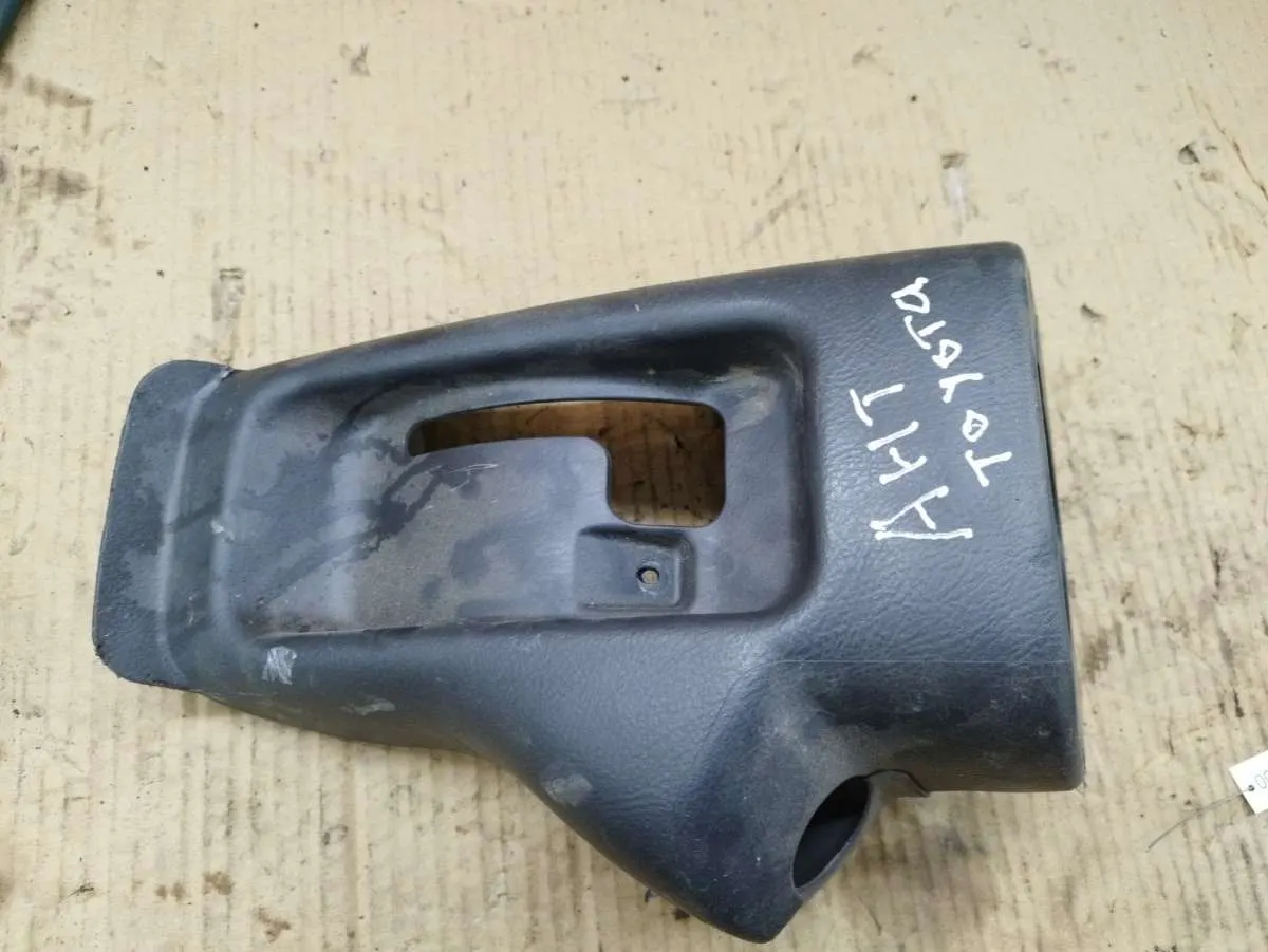 кожух рулевой колонки Toyota Corolla E120